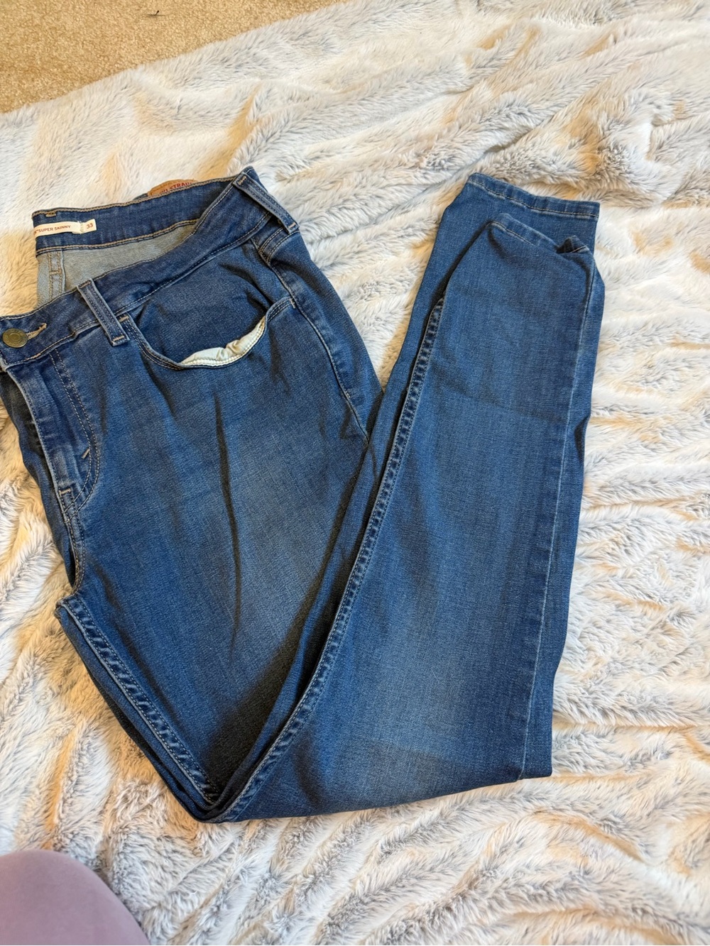 Levi's Women's Dark Blue Skinny Jeans